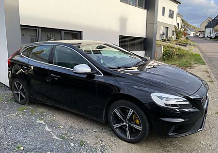 Volvo V40 D3 R Design