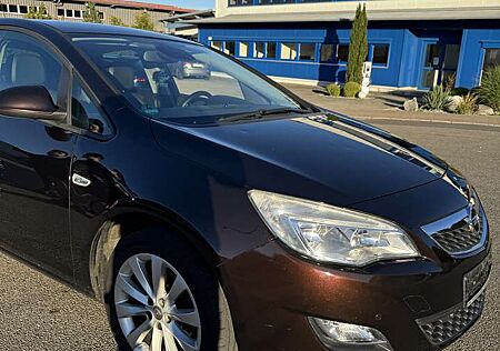 Opel Astra 1.4 Turbo Edition