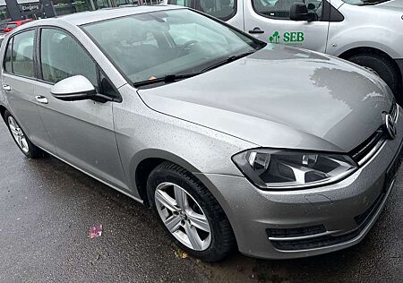 VW Golf Volkswagen VII Lim. Comfortline BMT