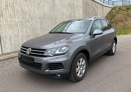 VW Touareg Volkswagen V6 3.0 TDI