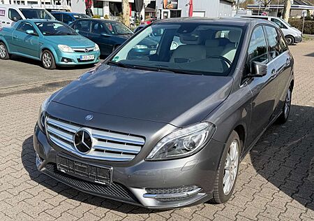 Mercedes-Benz B 220 CDI / d