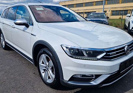 VW Passat Alltrack Volkswagen 4Motion Pano Kamera ACC