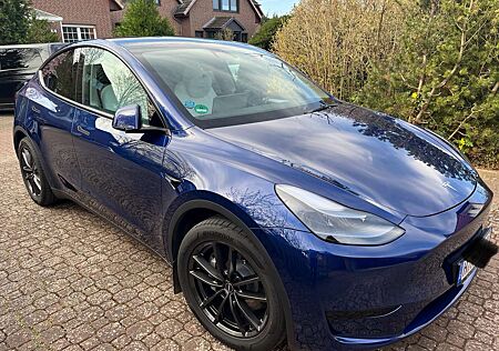 Tesla Model Y RWD