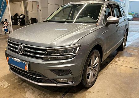 VW Tiguan Allspace Volkswagen *7.Sitzer*Highline*Kamera*AHK*2Ha