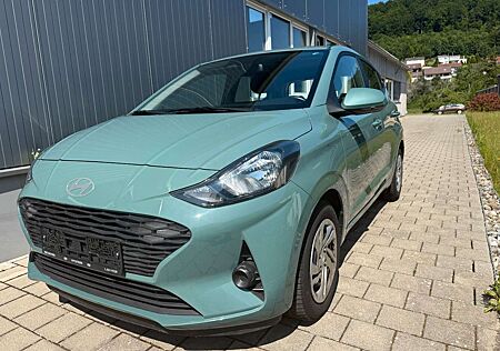 Hyundai i10 1,2 84 PS AUTOMATIK VIRTUAL COCKPIT FACELIFT