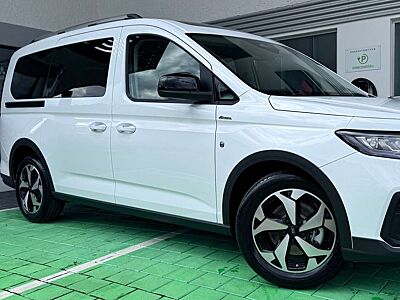 Ford Grand Tourneo Connect Active Allrad m Pano-Dach u Rückfahrk