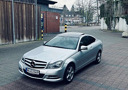 Mercedes-Benz C 220 CDI DPF Coupe BlueEFFICIENCY Edition