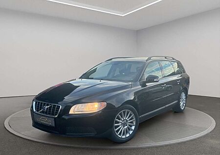 Volvo V70 Kombi Momentum*1 Hand*8 Fach Bereift*