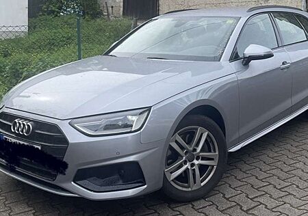 Audi A4 Avant 40 TDI S tronic