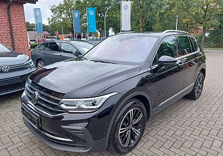 VW Tiguan Volkswagen 1,5 TSI Move DSG*AHK*Kamera*MatrixLED*Nav