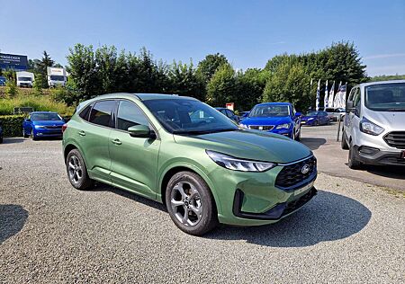 Ford Kuga ST-Line neues Modell mit Navi, Winterpaket, ...