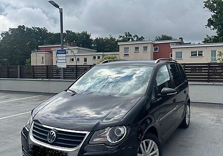VW Touran Volkswagen Freestyle