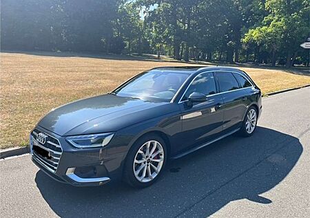 Audi A4 Avant 40 TFSI S tronic advanced