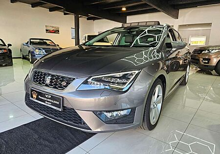 Seat Leon ST FR,,1-Hand,,Pano,Leder,Navi,AHK,Scheckhe