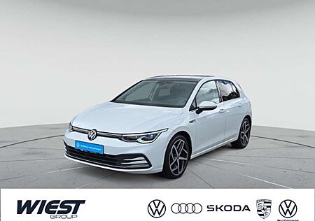 VW Golf Volkswagen VIII Style 1.5 eTSI DSG, STHZG/MATRIX/PANO/