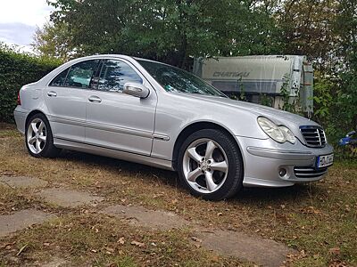 Mercedes-Benz C 230 Avantgarde,Autom. Getriebe V-6 Zyl.,Navi, AHK