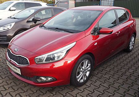Kia Cee'd Ceed / 1.4 CVVT Edition 7