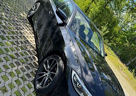 BMW 320 i Sport Line