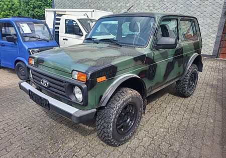Lada Niva 1.7i 4x4 BRONTO+CAMOUFLAGE+AHK+AT-REIFEN