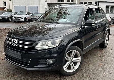 VW Tiguan Volkswagen Lounge Sport4Motion/Xenon/AHK/1Hand
