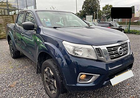 Nissan NP300 Acenta Double Cab 4x4