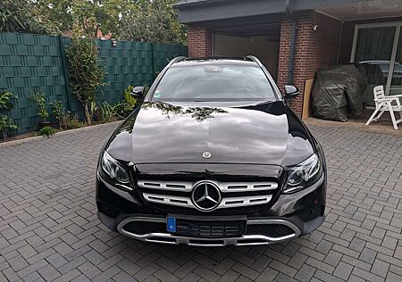 Mercedes-Benz E 220 d 4Matic All-Terrain (213.217)