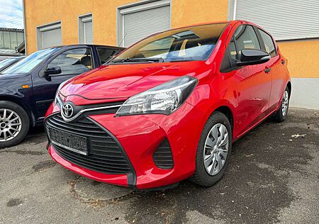 Toyota Yaris Basis 8fach bereift Klima el Fensterheber Radio CD