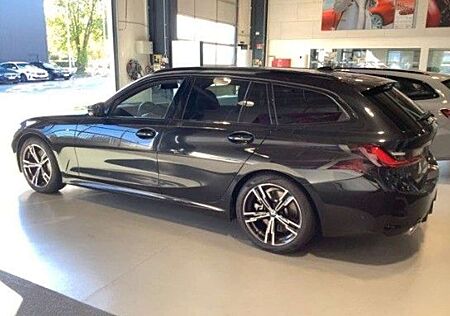 BMW 330 ix touring M-Sport 360°Cam ACC HeadUp Tot-Wi.