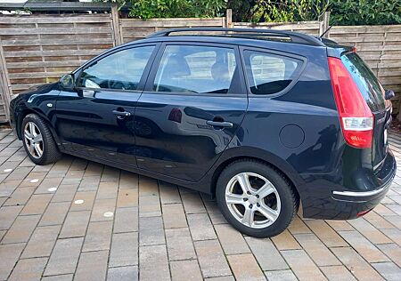 Hyundai i30 i30cw 1.6 blueComfort