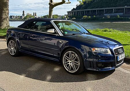 Audi RS4 Cabrio **NEUWERTIG**ORIGINAL**HISTORIE**TOPP**