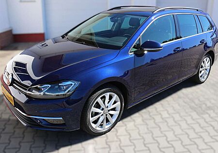 VW Golf Variant Volkswagen Highline mit LED-Scheinwerfer