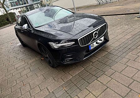 Volvo S90 R Design
