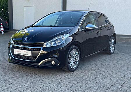 Peugeot 208 Allure 1.6 Diesel Euro 6 Navi Leder PDC