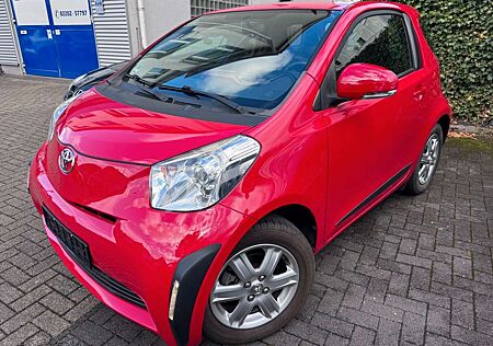 Toyota iQ Basis