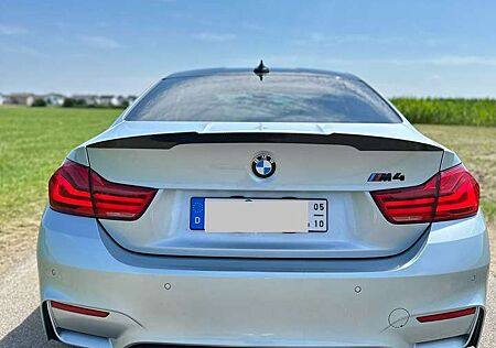 BMW M4 Coupe DKG Deutsches Fahrzeug
