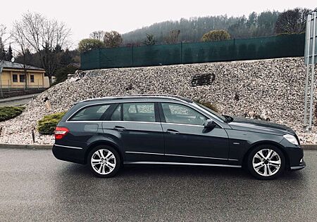 Mercedes-Benz E 250 T CDI DPF BlueEFFICIENCY Automatik Elegance