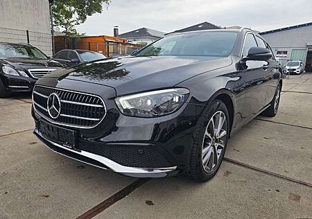 Mercedes-Benz E 300 E -Klasse T-Modell de Pano.Multibeam