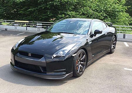 Nissan GT-R Black Edition