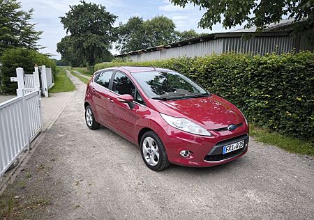 Ford Fiesta 1.25 Titanium Tempomat PDC SHZ Mufu