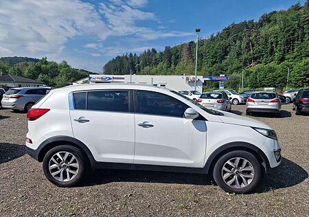 Kia Sportage Dream Team AHK-LEDER-NAVI-RÜCKFAHRKAMERA