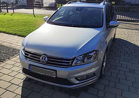 VW Passat Variant Volkswagen 2.0 TDI 4Motion DSG BlueMotion Tech R-Line