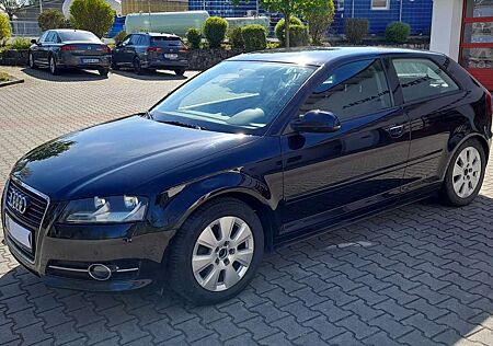 Audi A3 1.4 TFSI - AHK abnehmbar