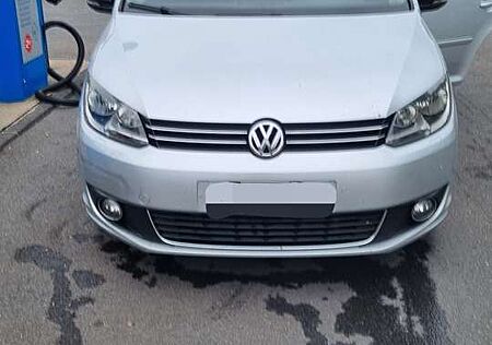 VW Touran Volkswagen 2.0 TDI DPF DSG MATCH