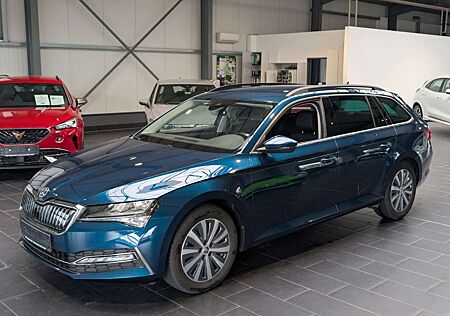 Skoda Superb Combi 1.4 TSI iV DSG Ambition 8-fach PDC