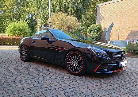 Mercedes-Benz SLC 43 AMG 9G-TRONIC RedArt Edition