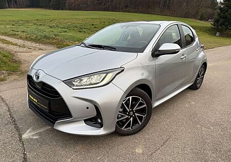 Toyota Yaris Hybrid Team Deutschland/ Rentner Fahzeug