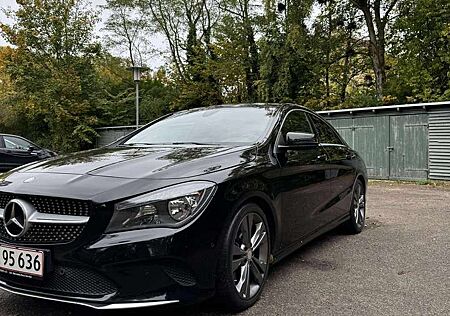 Mercedes-Benz CLA 200 d 7G-DCT Urban