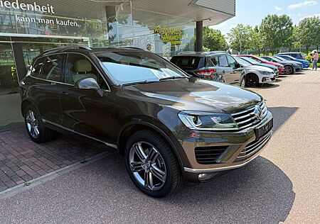 VW Touareg Volkswagen V6 TDI BMT Exclusive Terrain Tech 4Motion