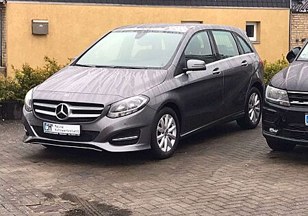 Mercedes-Benz B 180 AHK*TEMPO*PARK*SITZH.*NAVI* Top gepflegt