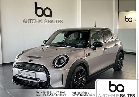Mini Cooper S Classic 5trg 17"/LED/Navi/Multi/Kam/SH